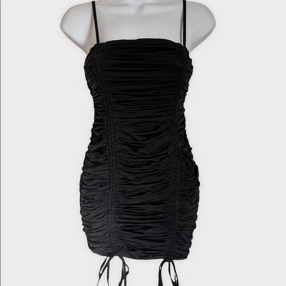 🆕NWOT Tiger Mist Zion Black Mini Ruched Spaghetti Strap Dress - Picture 11 of 11
